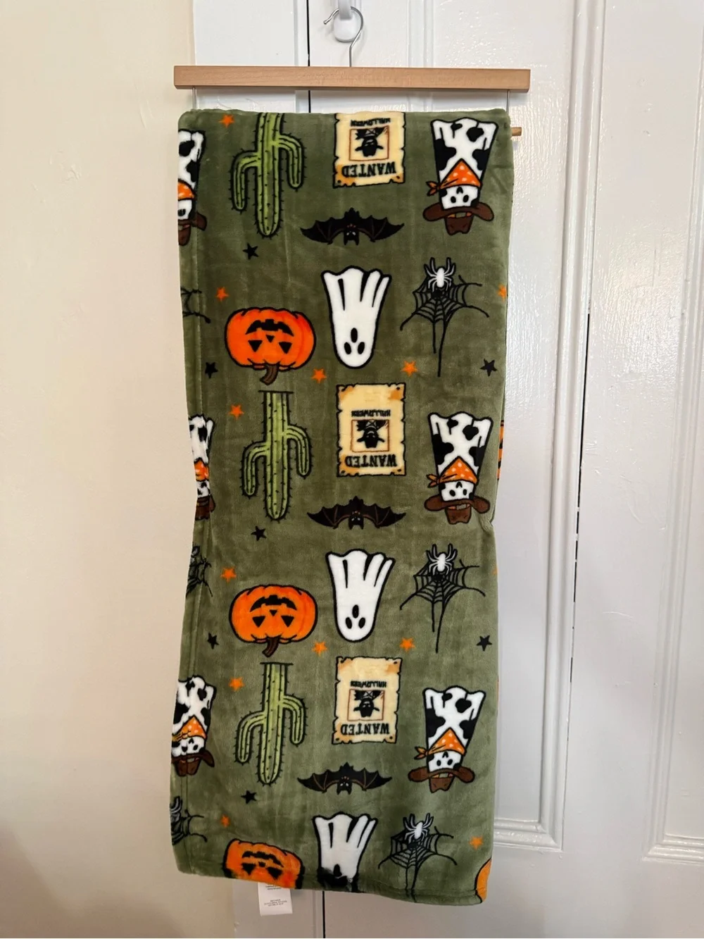 New Wrangler Olive Halloween Plush Throw - Ghost & Pumpkin Print